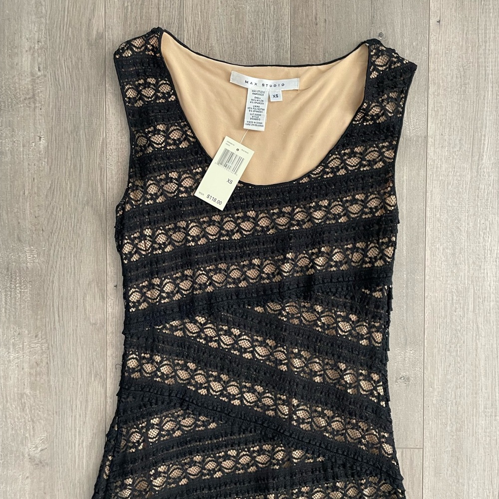 BOGO HOSTPICK Elegant Max Studio Lace Nude Dress - Picture 3 of 9